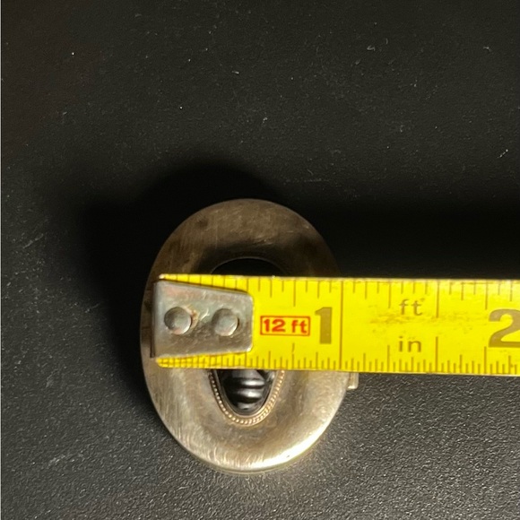 Antique Sterling Silver Pill Box with Carved Onyx Alien Head - Picture 9 of 10